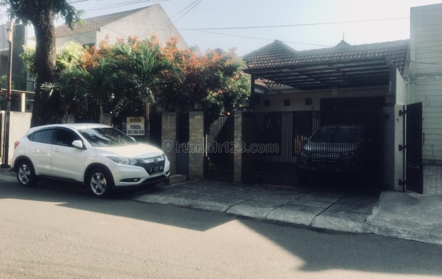 Rumah Asri di BSD City, BSD City, Tangerang
