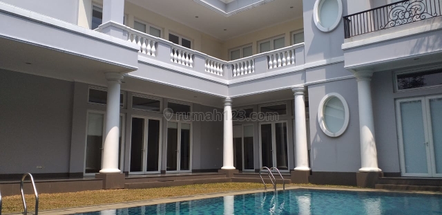 Rumah mewah di kemang dalam bangunan baru siap huni dki jakarta selatan, Kemang, Jakarta Selatan
