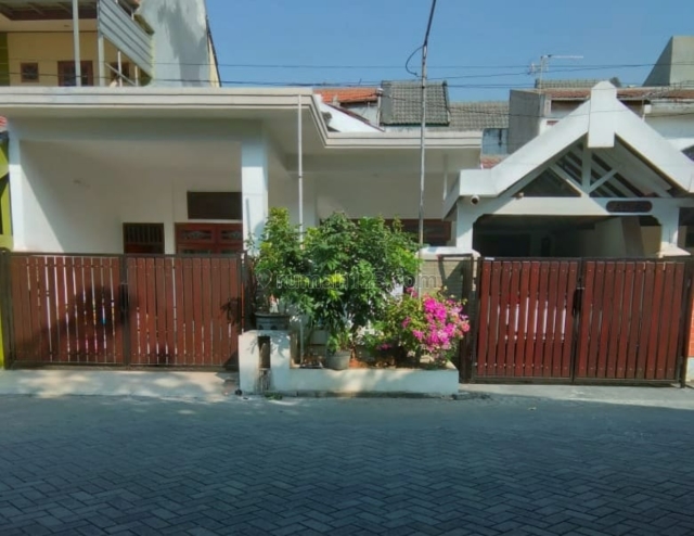 BESAR TERAWAT FURNISHED - Deltasari Sidoarjo, Waru, Sidoarjo
