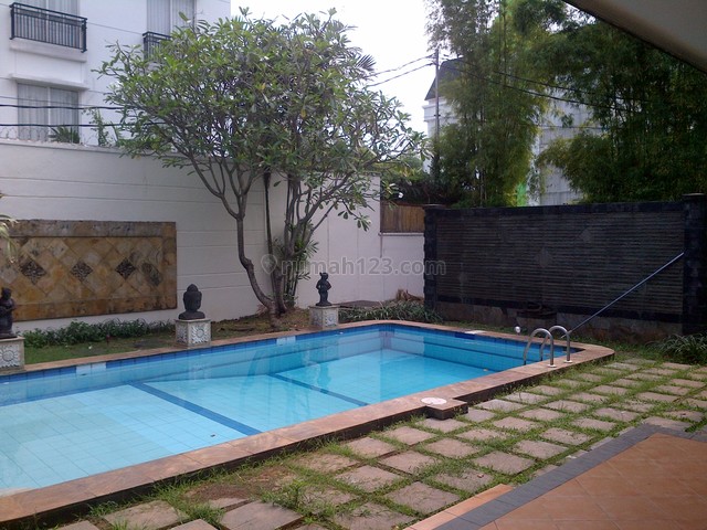 Nice House,fully Furnished,comfortable,strategic Location, Kuningan, Jakarta Selatan