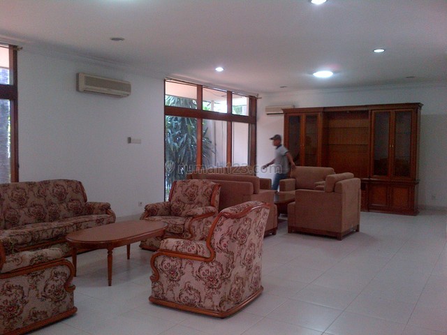 Big House,nice And Comfortable,fully Furnished,strategic, Kuningan, Jakarta Selatan