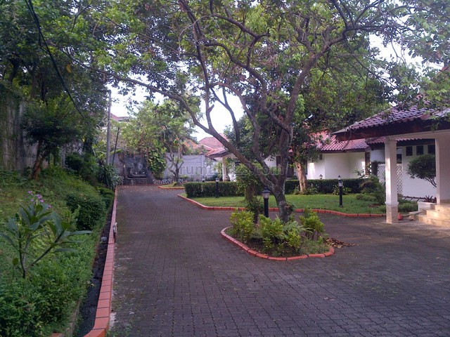 Beautiful House,quiet,comfortable,close To Ais, Kemang, Jakarta Selatan