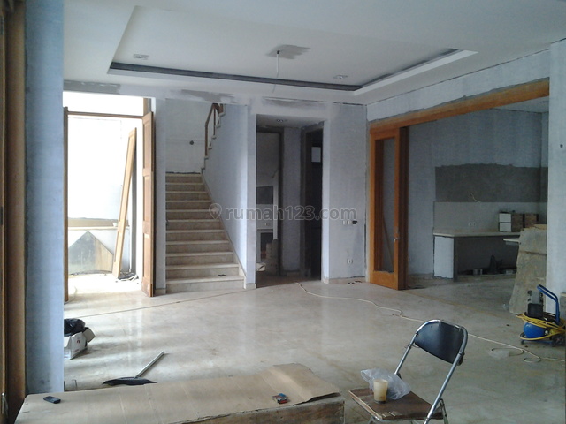 Brand New,luxury,comfortable,very Close To Ais & Hero, Kemang, Jakarta Selatan
