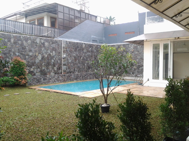 Bright,nice House,best&prestigious Location,close To Hero, Kemang, Jakarta Selatan