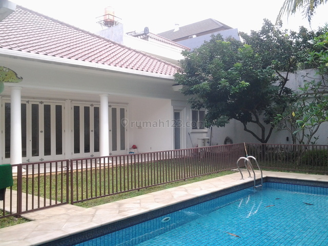 Big House,lux,big Garden & Pool,close To Nis & Ranch Market, Kemang, Jakarta Selatan