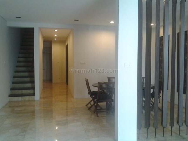 Brand New ,fully Furnished,near The Park Barito And Blokm, Kebayoran Baru, Jakarta Selatan