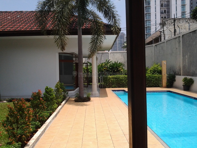 Big House,close To Essence Aprtmen,kemang Vilage & Blokm, Kebayoran Baru, Jakarta Selatan