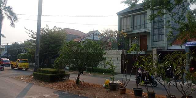 Rumah Mewah 3 Lantai Di Jalan Utama Sektor 2 Bintarojaya DKI Selatan, Bintaro, Tangerang