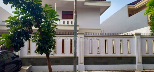 Rumah Mewah di Komplek Tanjung Mas Jagakarsa, Jagakarsa, Jakarta Selatan
