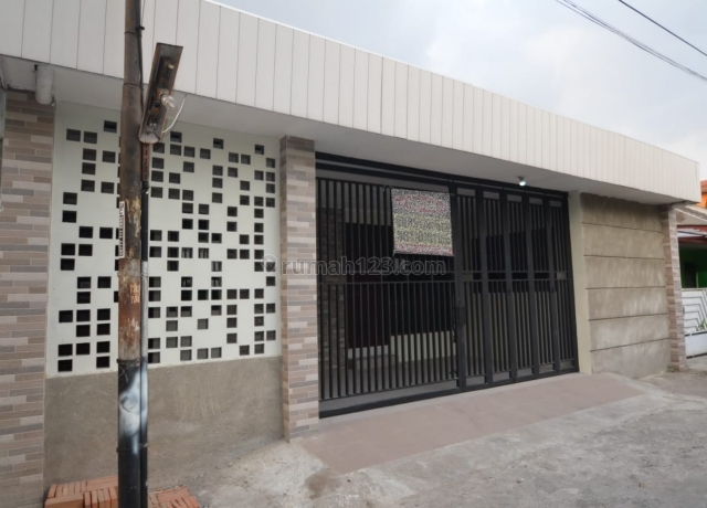 Rumah Cantik siap huni, Jajar, Solo
