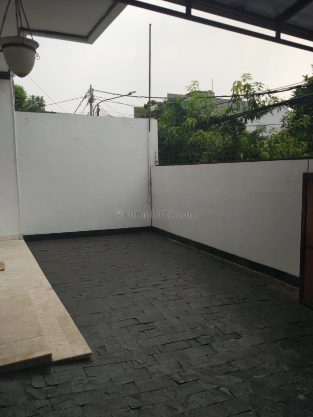 Rumah buat kantor atau tempat tinggal kebayoran baru, Kebayoran Baru, Jakarta Selatan