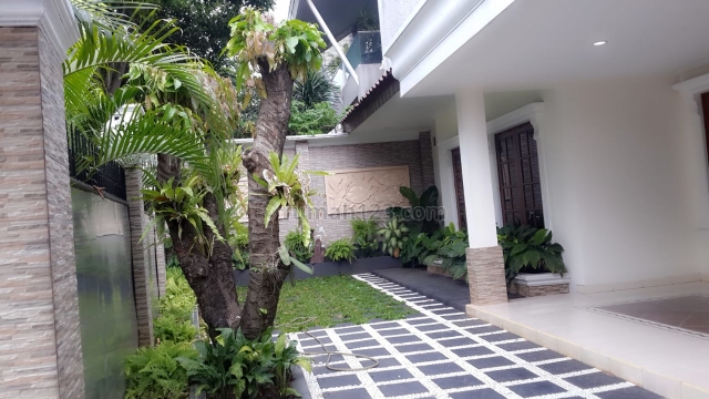 cozy serene home, quiet, prestigeous area in Senopati, easy akses, Senopati, Jakarta Selatan