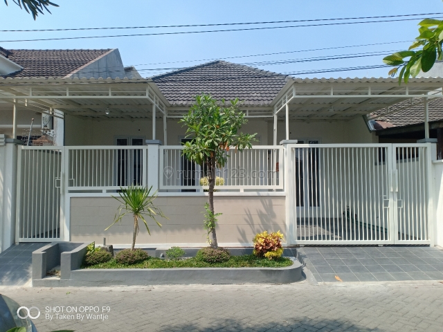 Rumah 1 Lantai Surabaya Barat Harga 1Man, Darmo permai, Surabaya