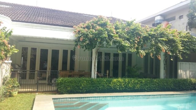 Nice Minimalist Single House in Quiet Kemang Selatan Area-01981, Kemang, Jakarta Selatan