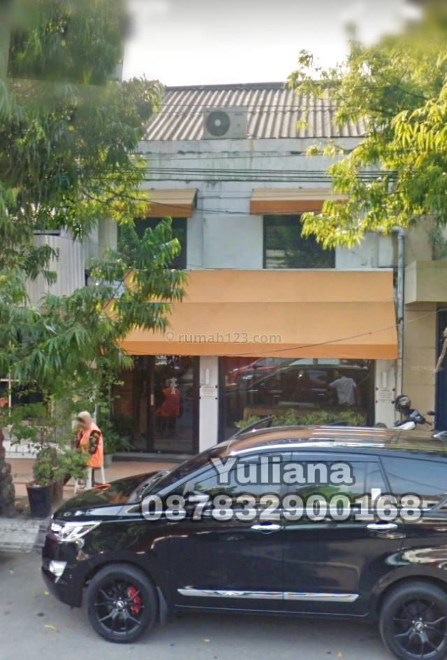Rumah tingkat 1.5 lantai siap pakai di jalan raya Gajahmada, Semarang, Gajahmada, Semarang