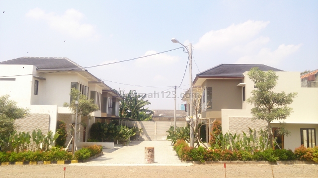 Rumah baru minimallis modern dekat grand galaxi pekayon, Jati Asih, Bekasi