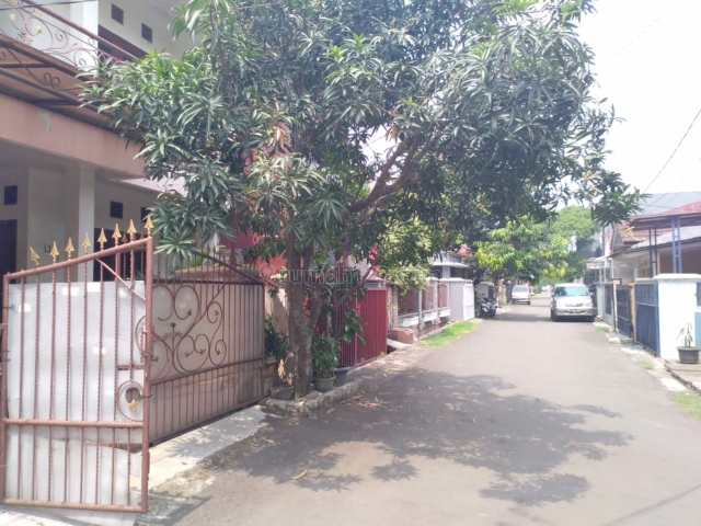 Rumah idaman terawat, dekat Tol JatiWarna, Puri gading, Jatimelati, pondok Melati Bekasi, Jatimelati, Bekasi