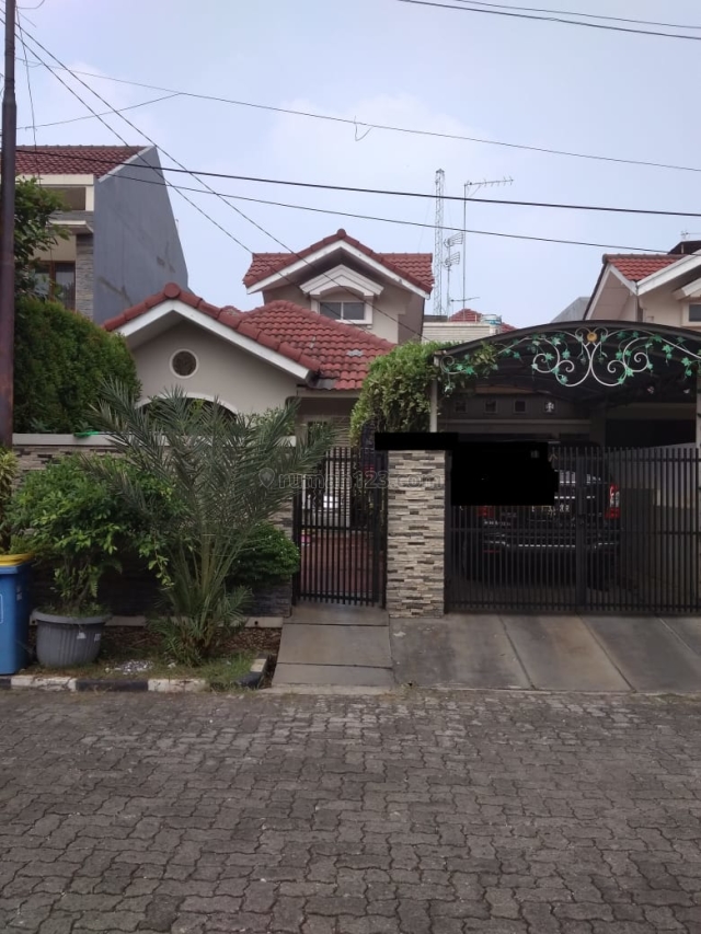 Rumah Hoek Cantik Minimalis luas 189m di Galaxy Bekasi, Bekasi Barat, Bekasi