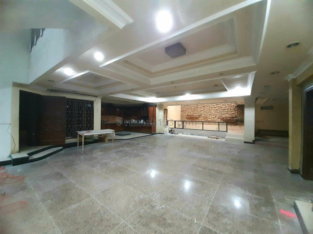 Rumah 2 Lantai Hadap Jalan Raya Taman Ratu - Green Ville Cocok Untuk Usaha, Taman Ratu, Jakarta Barat
