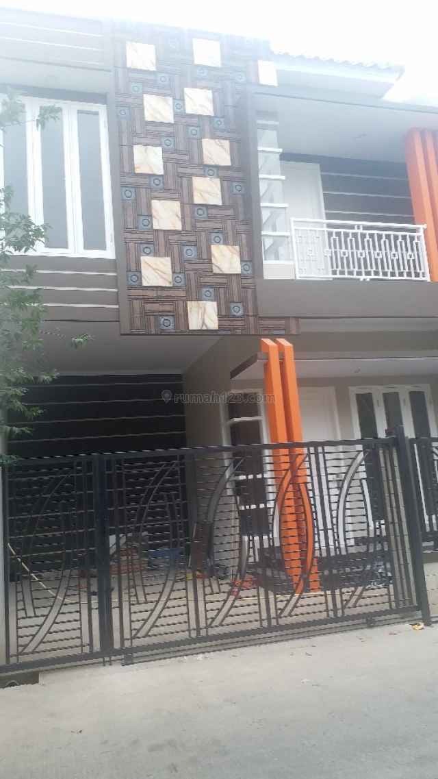 Rumah baru minimalis akses bisa 2mobil, Jagakarsa, Jakarta Selatan