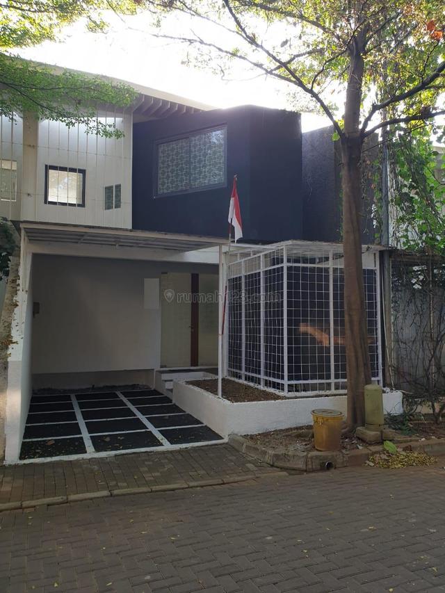 Rumah Mewah,dalam ruangan bersih di Pesanggrahan Jakarta Selatan, Pesanggarahan, Jakarta Selatan