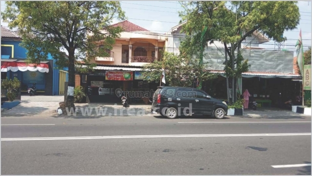 Rumah Strategis di Sine Sragen, Dekat Kantor Pajak, Sragen, Sragen