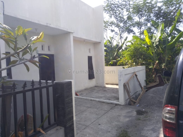 rumah baru murah di wolter monginsidi, Pedurungan, Semarang