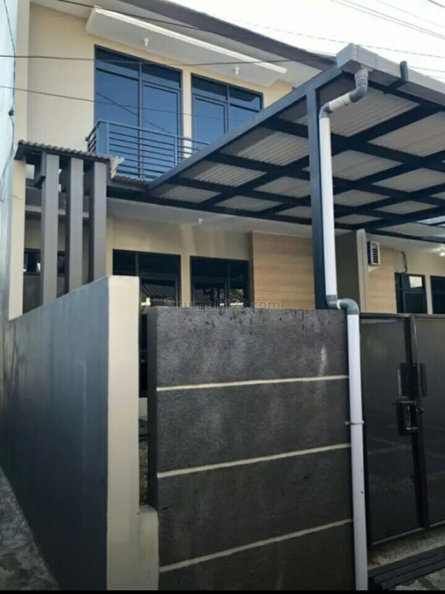 Rumah Baru Strategis Dekat Hotel Horison, Buah Batu, Bandung