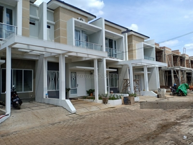 Rumah 2 Lantai Paling Murah di Jatiasih Bekasi Dekat Jakarta, Jati Asih, Bekasi
