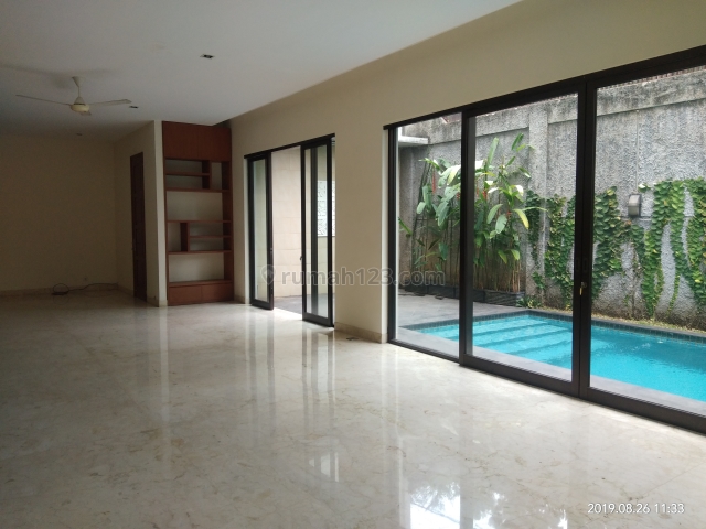 Rumah 2 Lantai di Kemang Barat, Jakarta Selatan ~ Furnished ~ Pool, Kemang, Jakarta Selatan