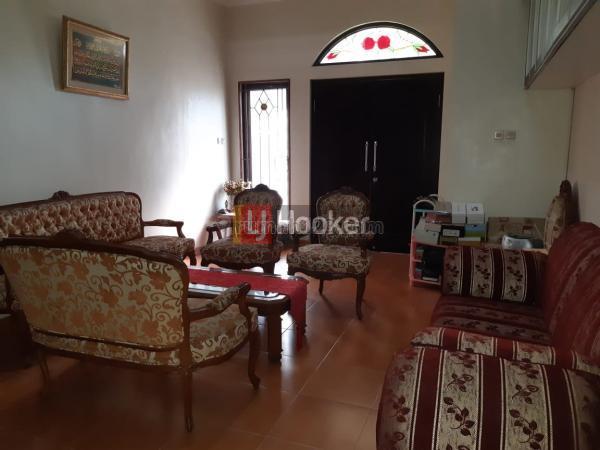 Rumah cantik di Taman Laguna Cibubur, Jatisampurna, Bekasi