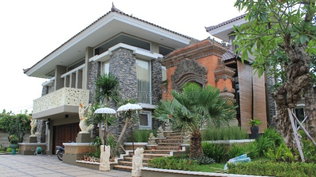 RUMAH MEWAH DI CITRA GARDEN 2 , lb 1100 / lt 2230, full furnished , harga 37.5 m ( nego sampai deal ), Citra Garden, Jakarta Barat