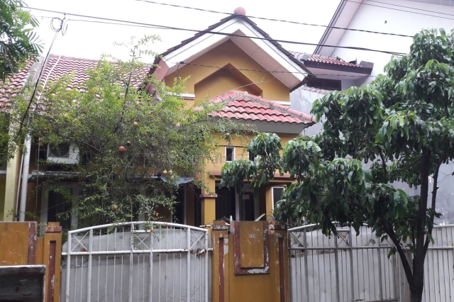 Rumah dengan ukuran tanah besar, Galaxy, Bekasi