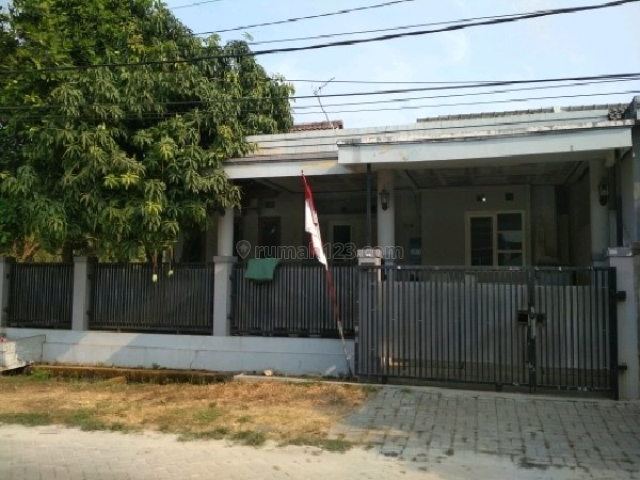 Rumah Dengan Tanah Luas Di Perum Taman Sentosa Cikarang, Cikarang Selatan, Bekasi