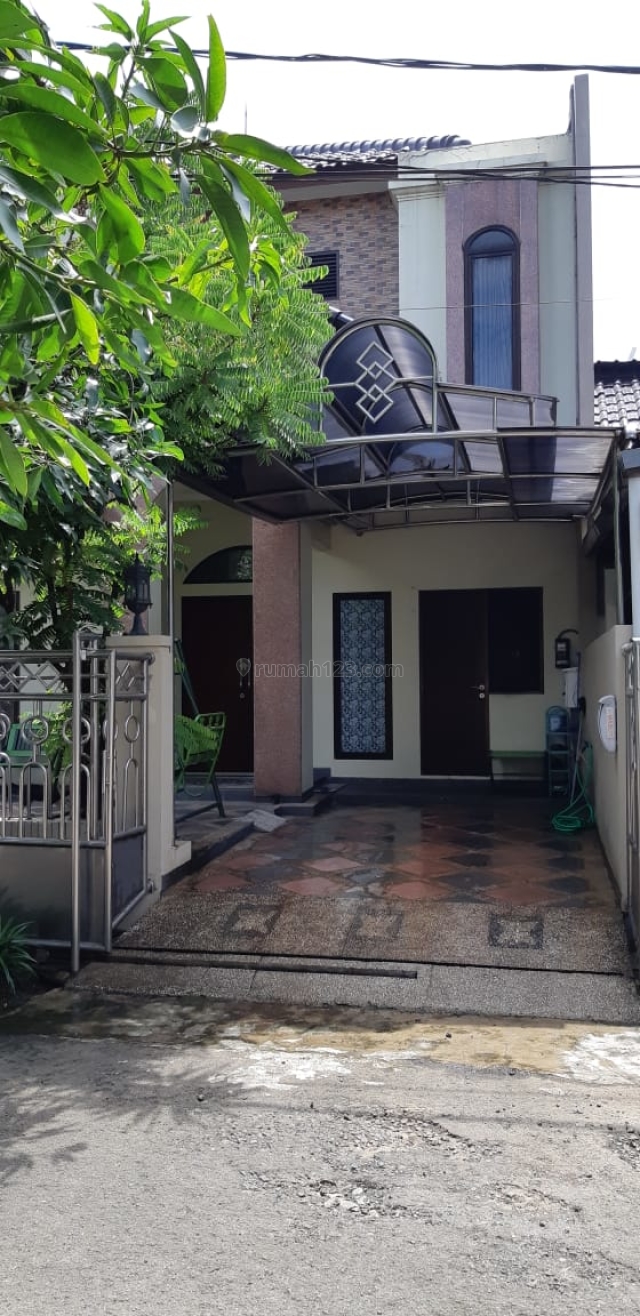 Rumah Besar Mewah 2 lantai Taman Laguna Jl. Alternatif Cibubur, Jatisampurna, Bekasi