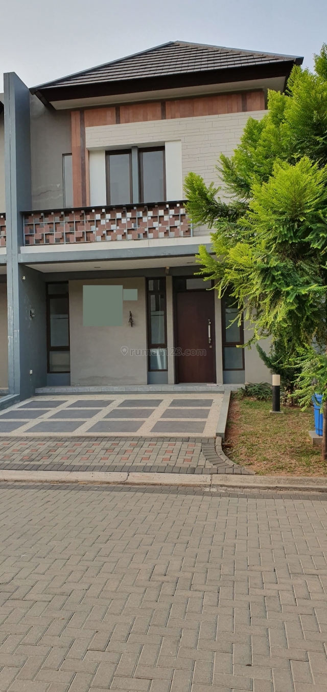 rumah cantik di lokasi prime BSD, BSD, Tangerang