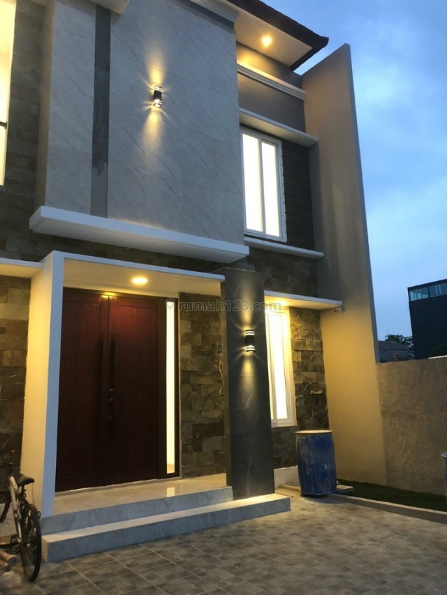 Rumah siap huni di Komplek Metland Puri, Cluster Puri Gardenia, Metland Puri, Jakarta Barat