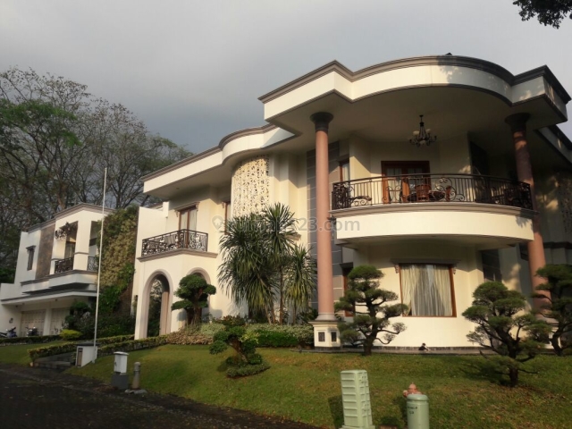 Rumah Mewah Siap Huni, BSD Bukit Golf, Tangerang