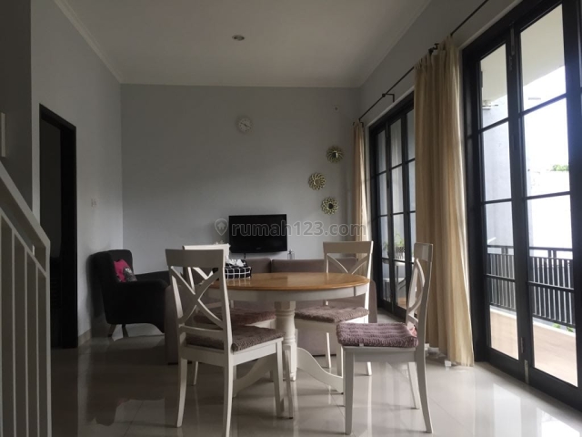 Rumah dalam town house di kp utan Ciputat,dekat degan Bintaro,dekat dengan Rempoa, dekat kampus UIN, lt 230, lb 170, kt 3+1 km 3+1, Kampung Utan, Tangerang