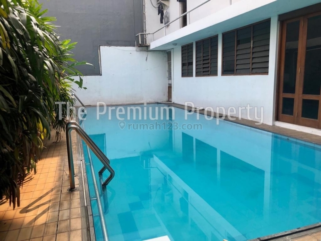 Rumah mewah dipondok indah 2lantai siap huni, Pondok Indah, Jakarta Selatan