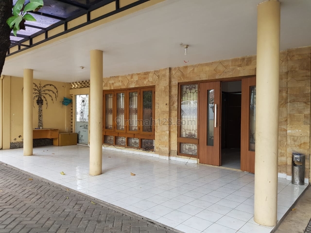 Rumah cocok untuk Kantor di Jalan Guntur, Setiabudi, Jakarta Selatan, Setiabudi, Jakarta Selatan