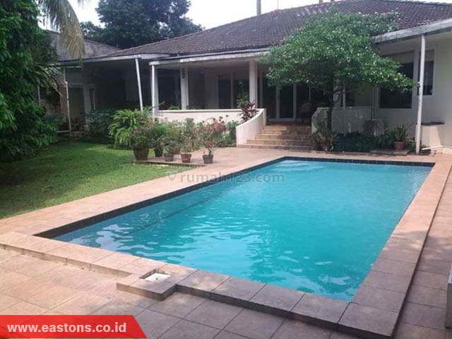 Rumah Siap Huni Di Daerah Kemang (PD008765), Kemang, Jakarta Selatan