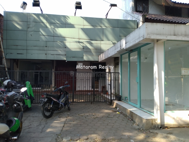 Rumah Di Jalan Raya Tubagus Ismail CCk/u Semua Usaha, Tubagus Ismail, Bandung