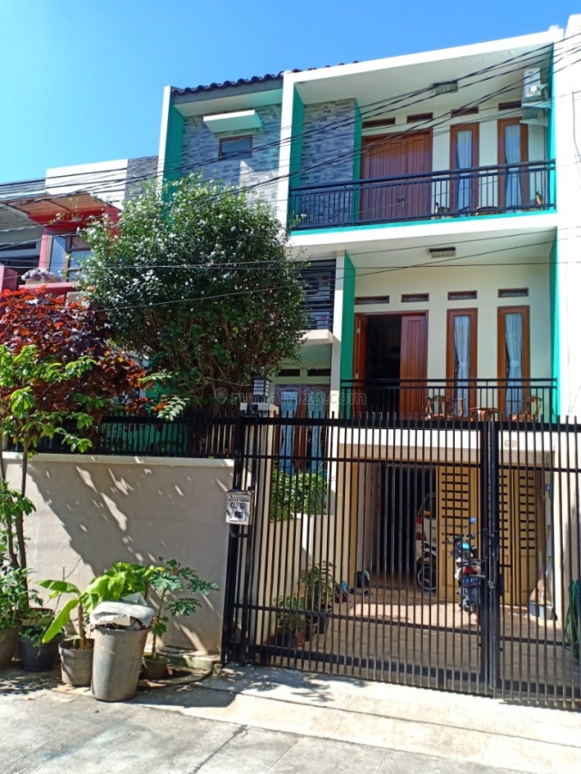 Rumah Murah Jakarta Timur Pondok Kelapa Cantik UNik STrategis, Pondok Kelapa, Jakarta Timur
