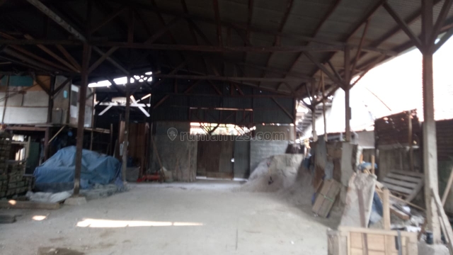 Rumah Hitung Tanah di Cawang Jakarta Timur, Cawang, Jakarta Timur