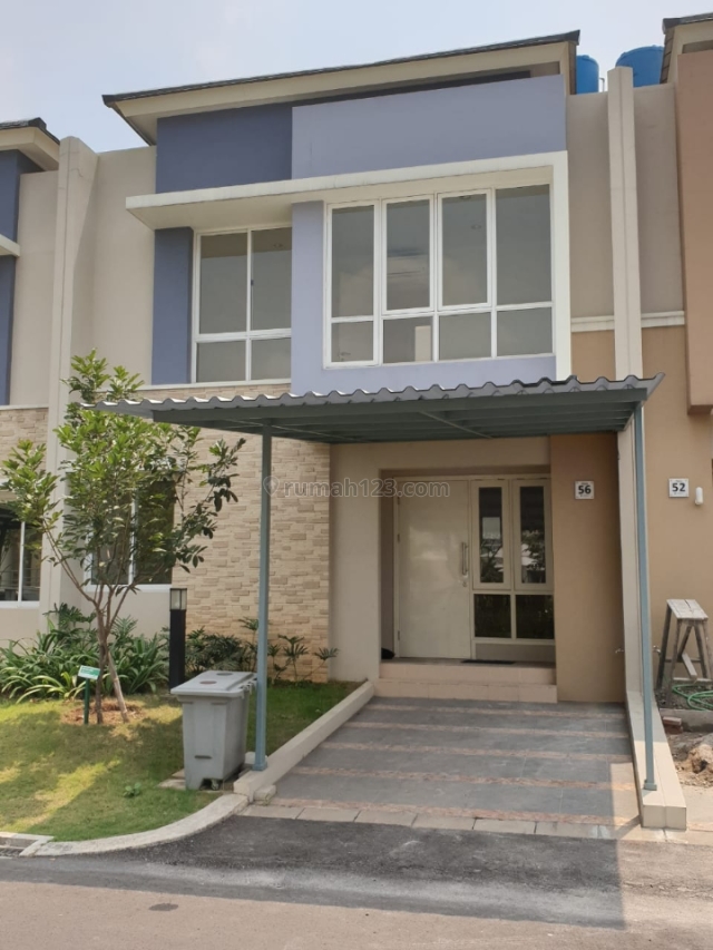 Rumah cantik siap huni view pool, Gading Serpong, Tangerang