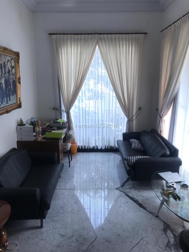 JUAL BU RUMAH BAGUS HOEK 2 LANTAI DI JALAN SUNTER KIRANA, JAKUT, Sunter, Jakarta Utara