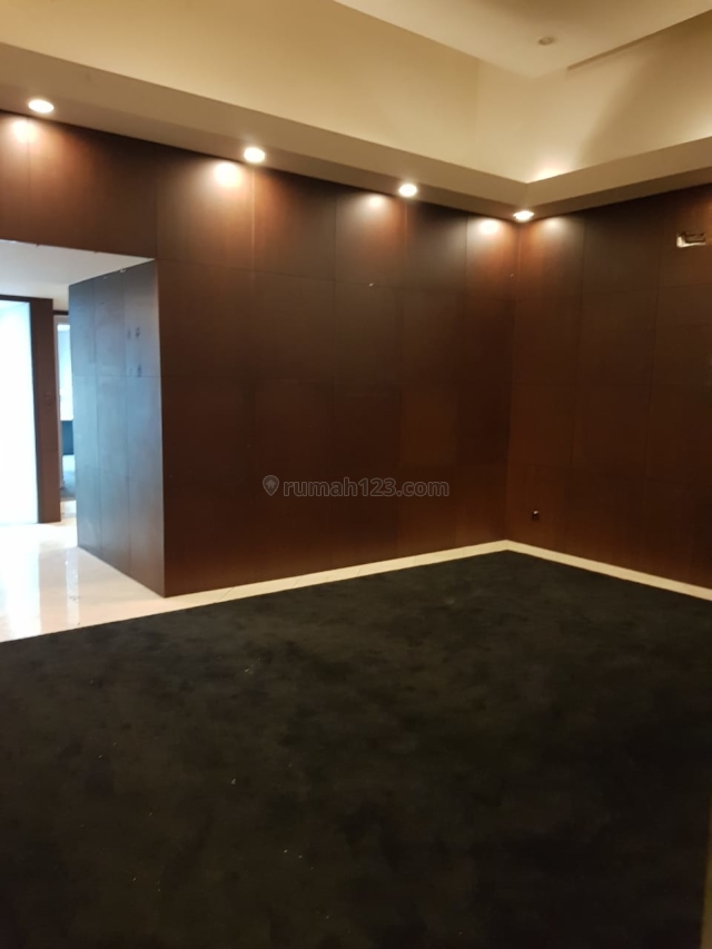 Ruang Usaha Strategis di Jalan Ir H Juanda, Kota Bandung, Dago, Bandung