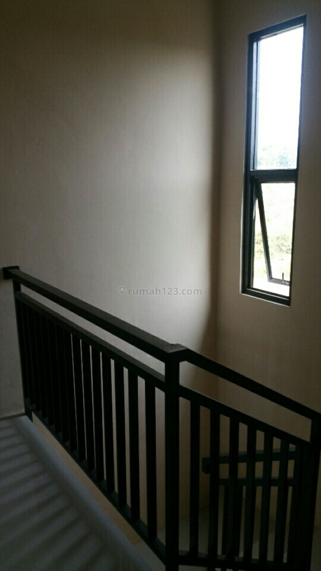 Rumah Murah 2 Lantai Cantik Mewah Asri, Setu, Tangerang