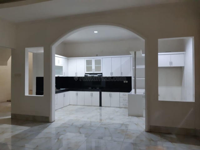 Rumah Elang Laut PIK, UK 8.5x30, Pantai Indah Kapuk, Jakarta Utara